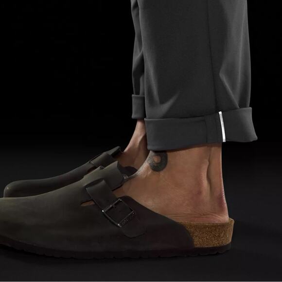 Lululemon ABC Classic-Fit 5 Pocket Pant 32L
Warpstreme Pants - Picture 6 of 13